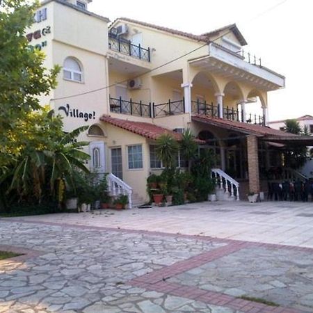 The Village Ігумениця Екстер'єр фото